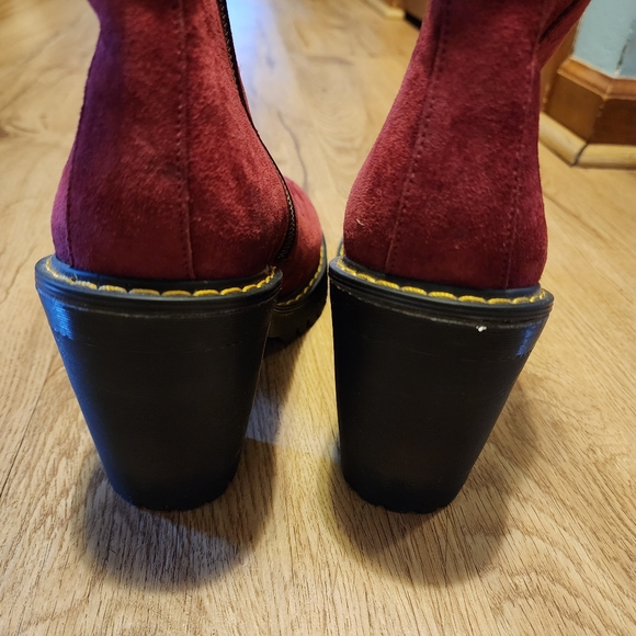 Dr. Martens Magdalena burgundy suede boot size 9 EUC - Picture 6 of 10